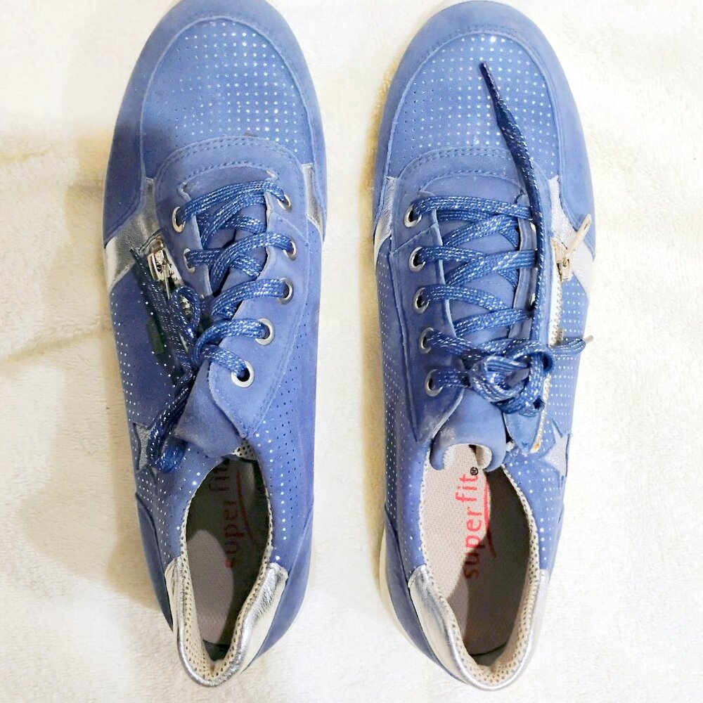 Activewear New Superfit Blue and Silver 8 & 1/2 with GoreTex Zippers Laces